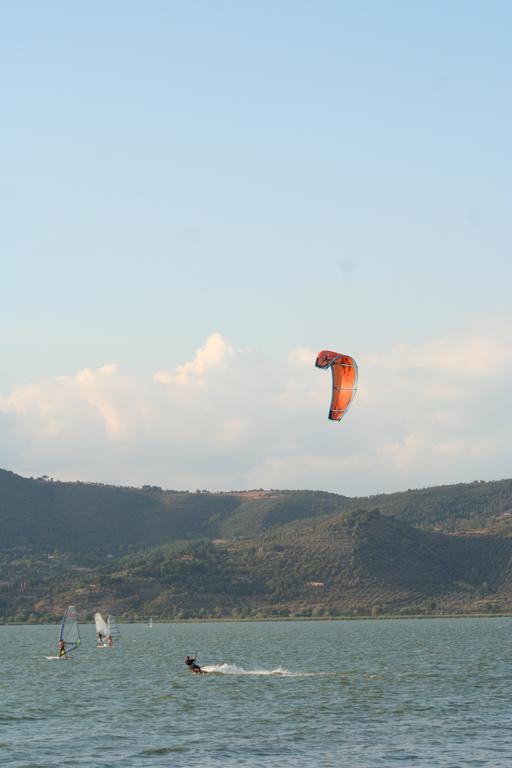 Villa Pellegrino Tuoro sul Trasimeno Buitenkant foto